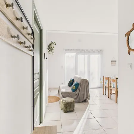 Maison Pour 4, Terrasse, Proche Gare * Saint-Gilles-Croix-de-Vie