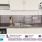 Maison Pour 4, Terrasse, Proche Gare Holiday home Les Bussolleries