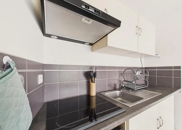 Jolie Maison Pour 4 Personnes Avec Terrasse Les Bussolleries